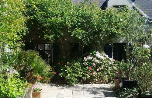 Bangor Villa | 4* villa with beautiful garden - 2 to 10 people