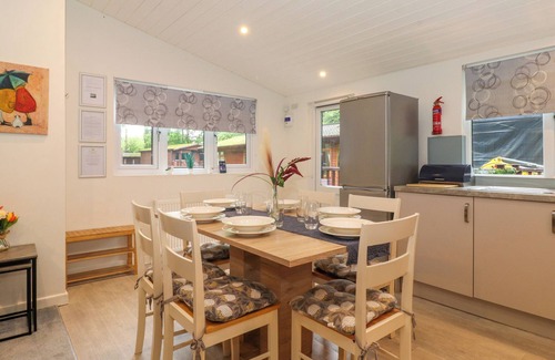 Windermere Cottage | 40 SKIPTORY HOWE, pet friendly, with hot tub in Troutbeck Bridge
