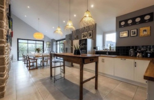 Sarzeau House | 400 metres from the sea and the beach (golfe du morbihan) Magnificent farmhouse