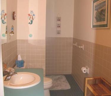 Cape May Apartment | 402 Saint James Place