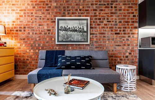 Cape Town City Centre Apartment | 409 The Signature, De Waterkant