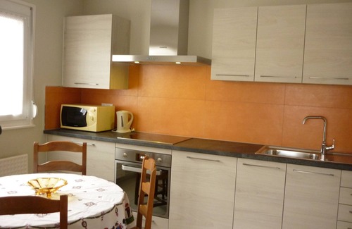 Quartier Saint-Leon Apartment | 40m2 studio located 5 minutes walk from the city center with beautiful terrace