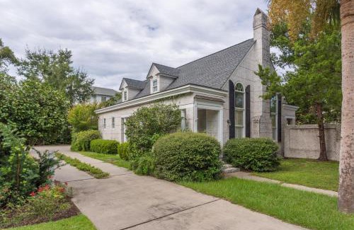 King City House | 412 Butler Avenue