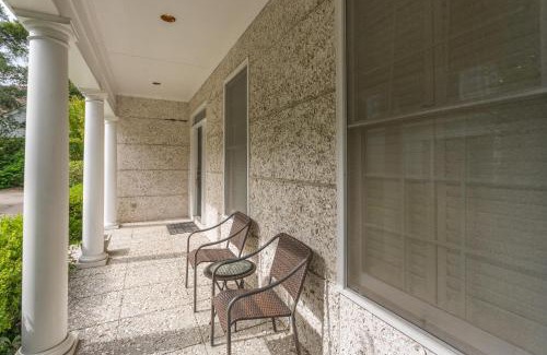 King City House | 412 Butler Avenue