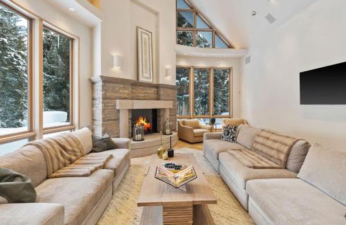 Vail House | 4249 Nugget Lane