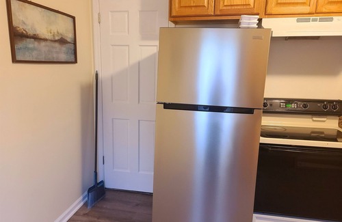 Oneonta Apartment | 43 Cliff - Apt 2 - 3 bdrm apt in City Center Oneonta, walkable to Main St