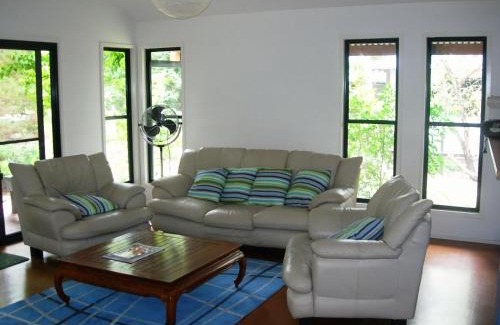Rainbow Beach House | 43 Satinwood Drive Rainbow Shores