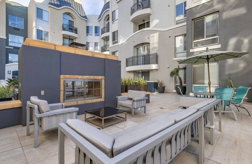 Del Rey Apartment | 430531 Executive 1BR by Marina w/2 parking spaces