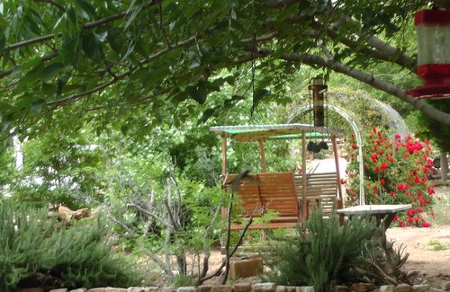 Leeds House | 45 Minutes to Zion National Park! Private Guest Room #2, SHARED living areas.
