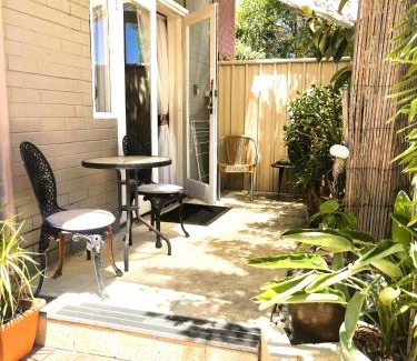 Bassendean Apartment | 45 Private Guest Suite For 2acparking