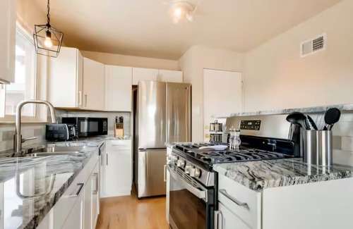 Hilltop House | 45 s colorado/Cherry Creek