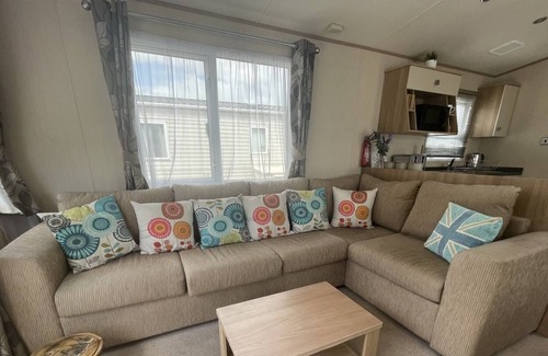 Pevensey Ski Chalet | 46 Tower View Pevensey Bay Holiday Park
