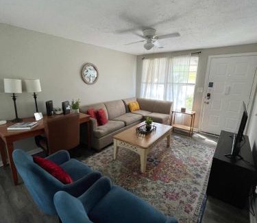 Crestwood South House | 47th Place Forest Park