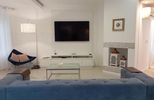 Jurere Internacional House | 4B House w Pool in Jurerê Internacional MER0671
