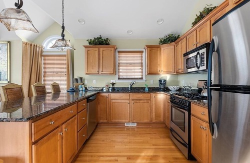Townsend's Inlet House | 4BR 3.5BA community POOL 2 bl from beach w/lifeguard & bathroom no pets/smoke
