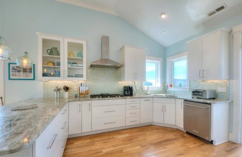 Caswell Beach House | 4BR/3.5BA House, 2nd Row with Water Views, Dog Friendly, Sleeps 11