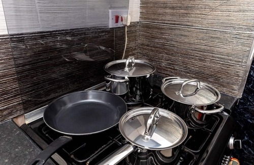 Wolverhampton House | 4BR House Near City & Stadium