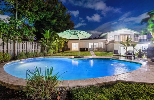 Lauderdale Isles Villa | 4BR Lauderdale Waterfront Oasis - 20 Mins to Miami - 10 mins to FLL beaches