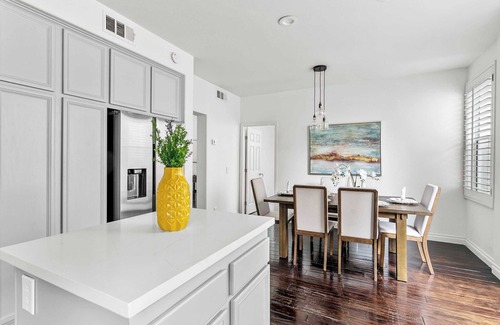 Westpark House | 4BR Luxurious Retreat|30 Nights Min|Garage Access|Mainfloor Bedroom #41997