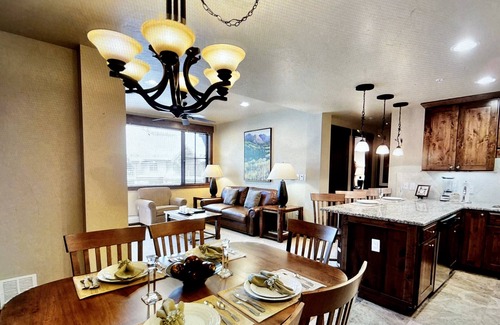 Breckenridge Resort | 4th of July Week- 3BR/3BA Sleeps 12 at Grand Lodge Peak 7