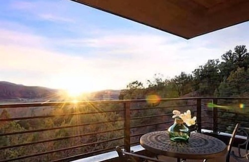 Basalt House | 5/6 Amazing Home-Pool Table-Office-Patio-Fireplace