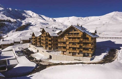 La Toussuire Apartment | 5 Attic bedrooms appartment on the ski slopes - up to 12 guests