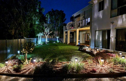 Burrum Heads House | 5 BD quiet Serenia Beach on the corner- Dog friendly-Aircon , Wi fi , kayaks