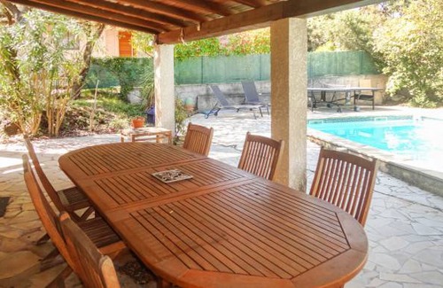 Sussargues House | 5 bedroom accommodation in Sussargues