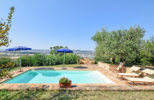 Corridonia House | 5 bedroom accommodation in Corridonia