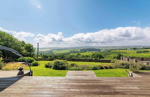Langsett Cottage | 5 bedroom accommodation in Langsett, near Penistone