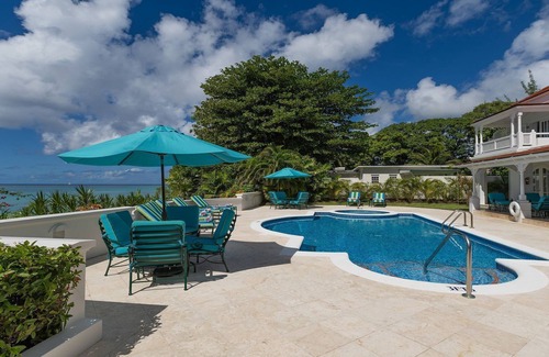 Reeds Bay House | 5 Bedroom Beachfront Villa Offering Stunning Sea Views And A Private Pool
