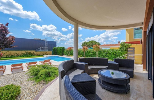 Orbanici House | 5 bedroom gorgeous home in Zminj