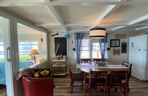 Jackson House | 5 bedroom Lakefront Home For Relaxing and Entertaining with pontoon.