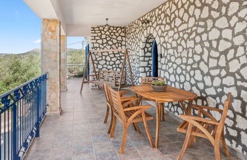 Leivathos Villa | 5 bedroom Stone Villa in Trapezaki