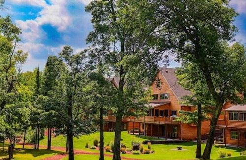 Pequot Lakes Villa | 5 Bedroom Villa on Middle Cullen Lake