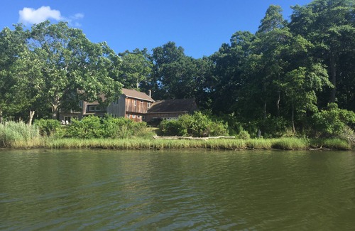 Mastic Beach House | 5 Bedroom Waterfront Escape