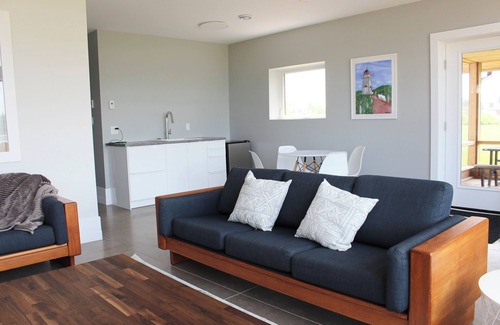 West Covehead House | 5-bedroom Waterfront Home In Brackley, Minutes To National Park Beaches