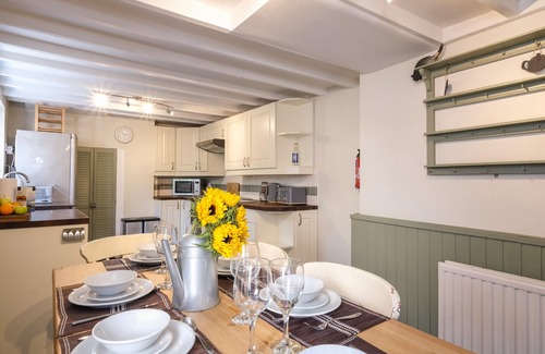 Lostwithiel Cottage | 5 BODMIN HILL, pet friendly, character holiday cottage in Lostwithiel