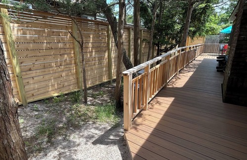Ocean Beach Cottage | 5 houses from the beach, and 5 minutes from town - Ocean Beach 3-BR hideaway