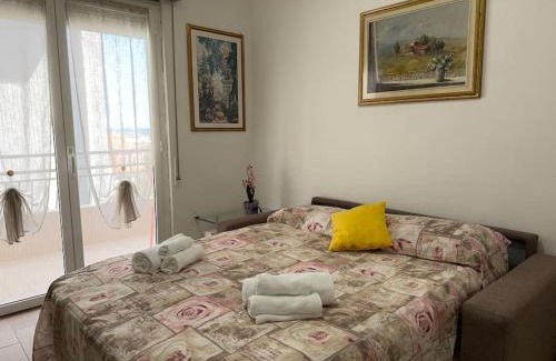 Arma di Taggia Apartment | 5 m from the Beach, with Terrace and Sea View