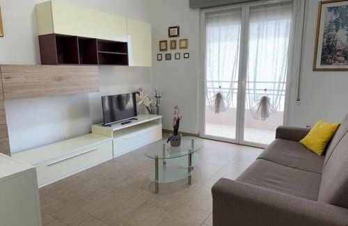 Arma di Taggia Apartment | 5 m from the Beach, with Terrace and Sea View