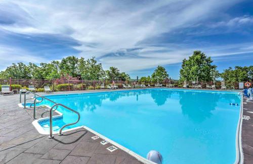 Branson Apartment | 5 Mi to Holiday Shows! Resort Condo in Branson