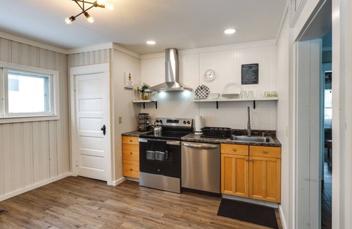 Glens Falls House | 5 Mi to West Mountain: Glens Falls Home!