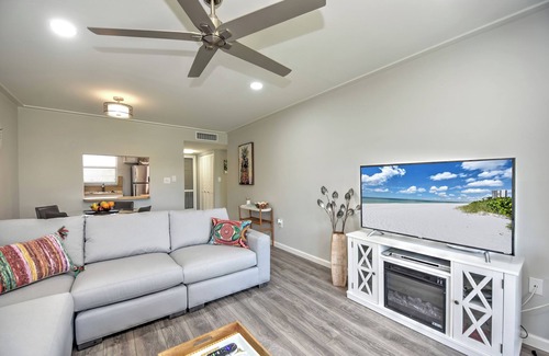 Central Naples Apartment | 5 min to Beach, Pool, Golf, BBQ! 1-bedroom apartment, WiFi, AC in Naples