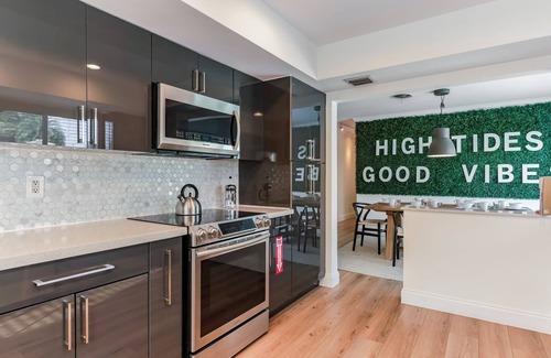 Imperial Point House | 5 min to beach/Lux modern home/Exceptional outdoor area/pool/games