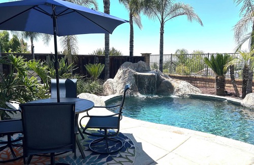 Winchester House | 5 Mins to Temecula Wine Country; resort-like pool spa with amazing sunset views!
