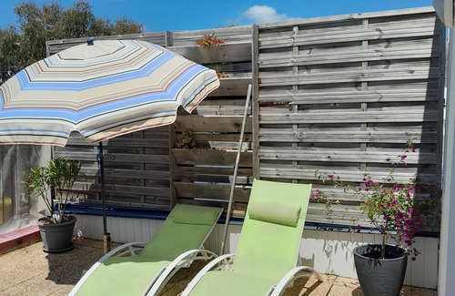 Port-Manech Apartment | 5-minute walk to the sea, apartment with terrace