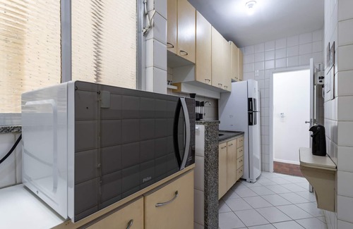 Copacabana Apartment | 5 Minutes From Copacabana Beach Br608