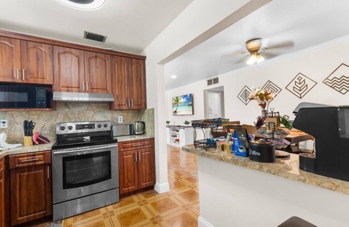Miami Gardens House | 5 minutes from Hard Rock Stadium, and less than 30 minutes from South Beach