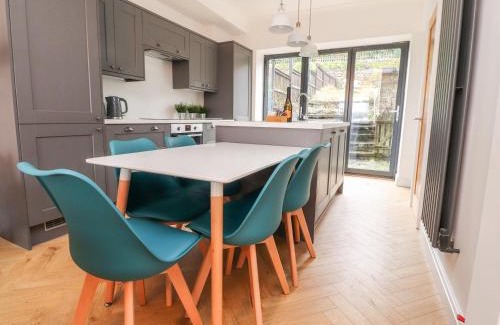 Haworth House | 5 Myrtle View